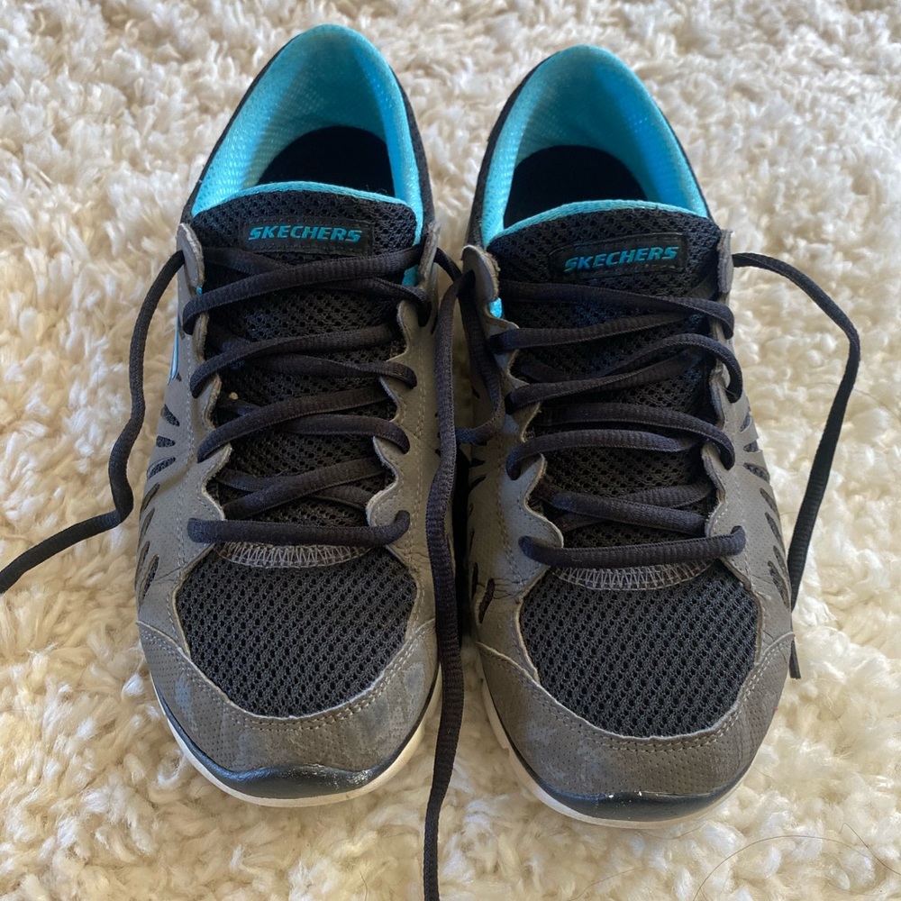 Sketchers Flex shoes, women’s size 9